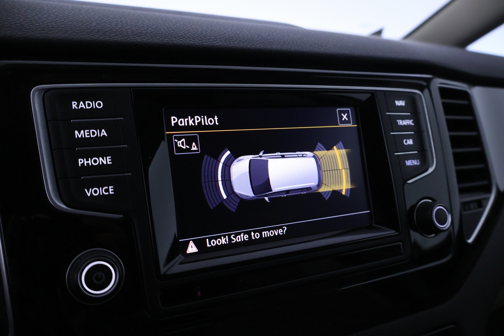VOLKSWAGEN Golf Sportsvan 2015