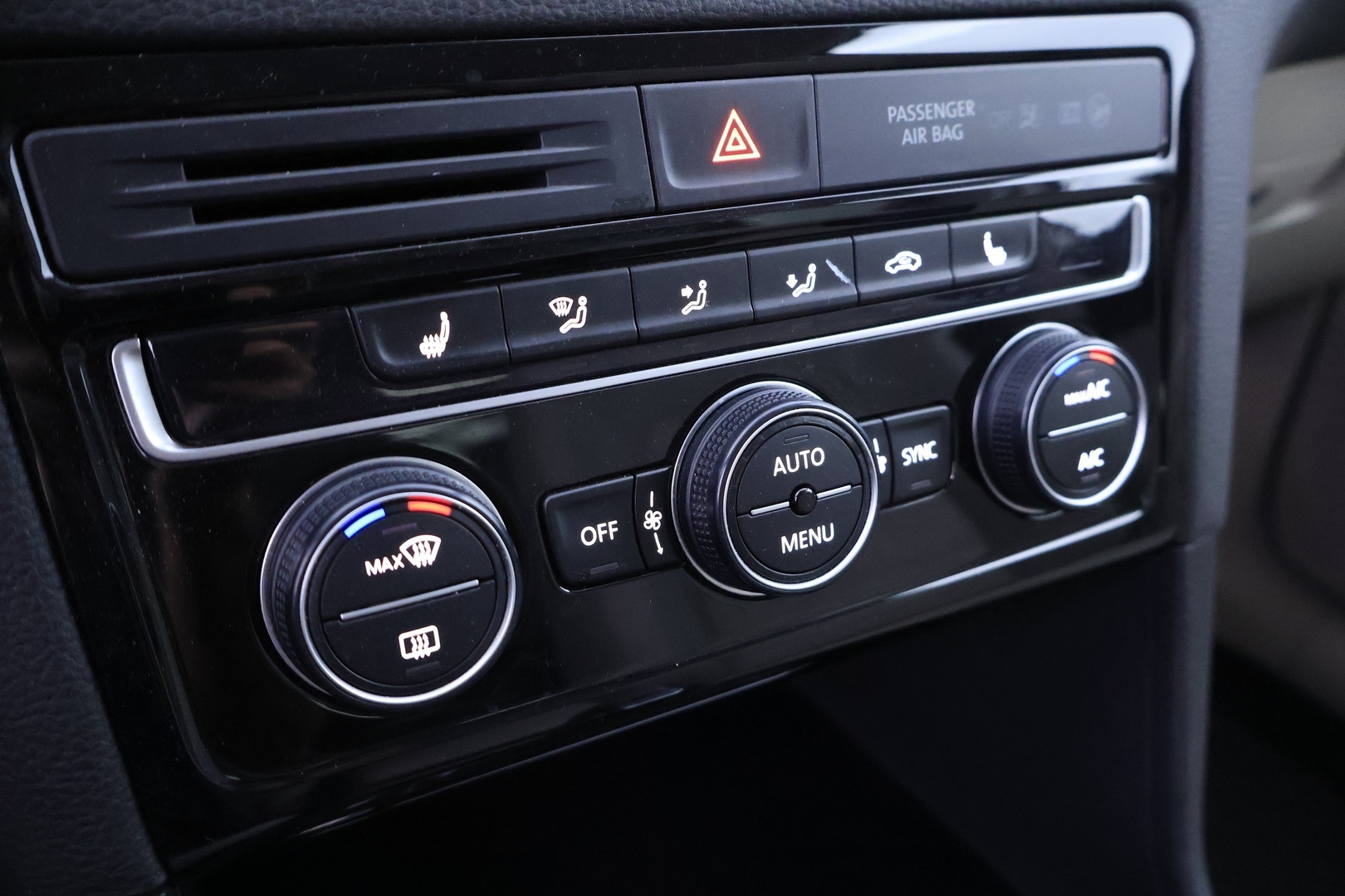 VOLKSWAGEN Golf Sportsvan 2015