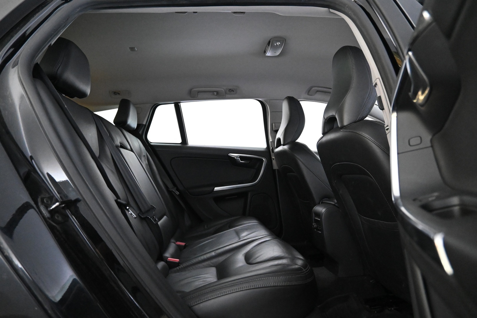 VOLVO V60 2013