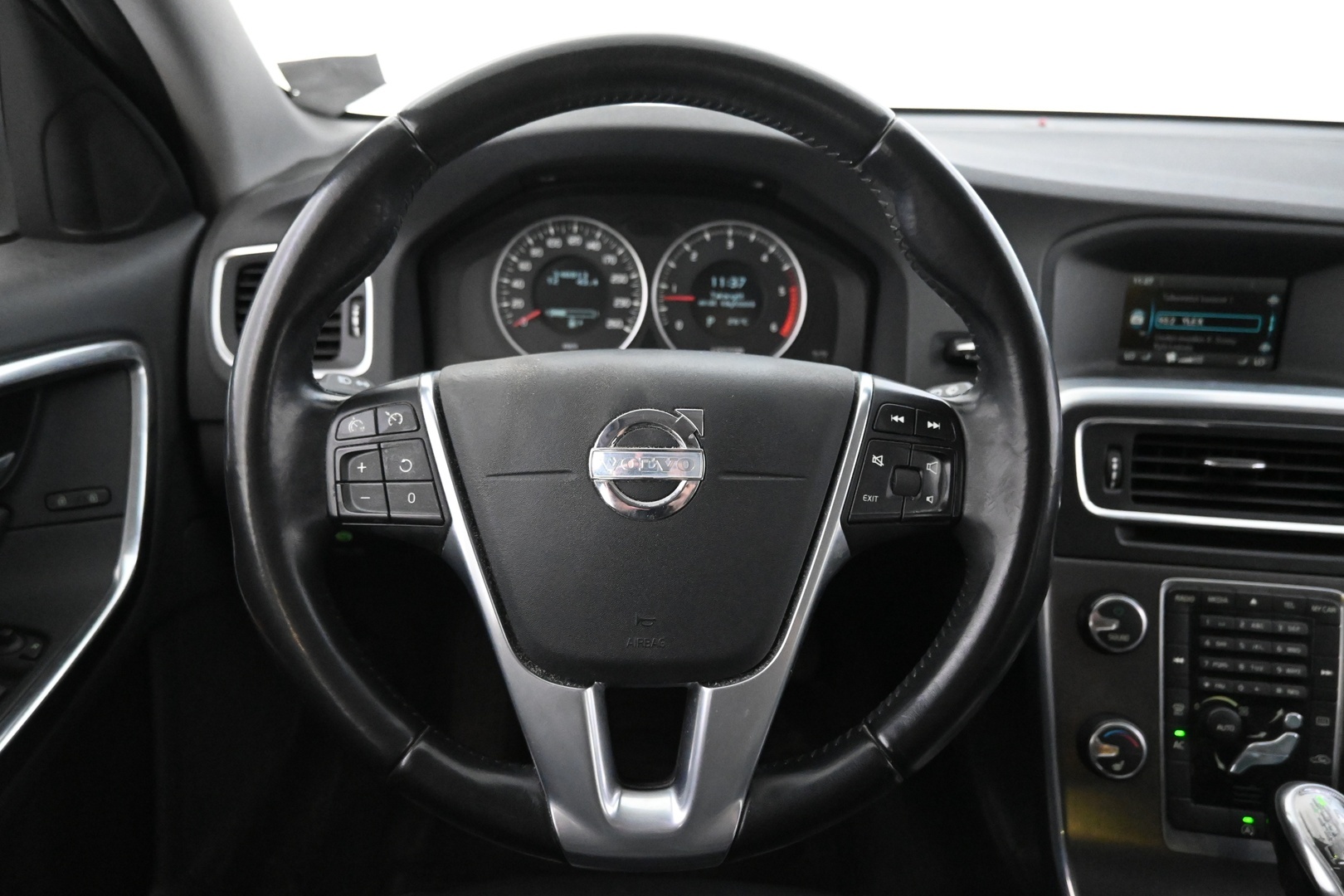 VOLVO V60 2013
