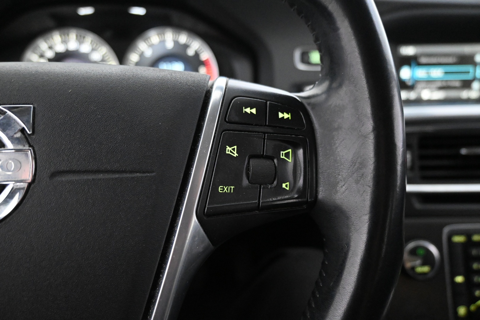 VOLVO V60 2013