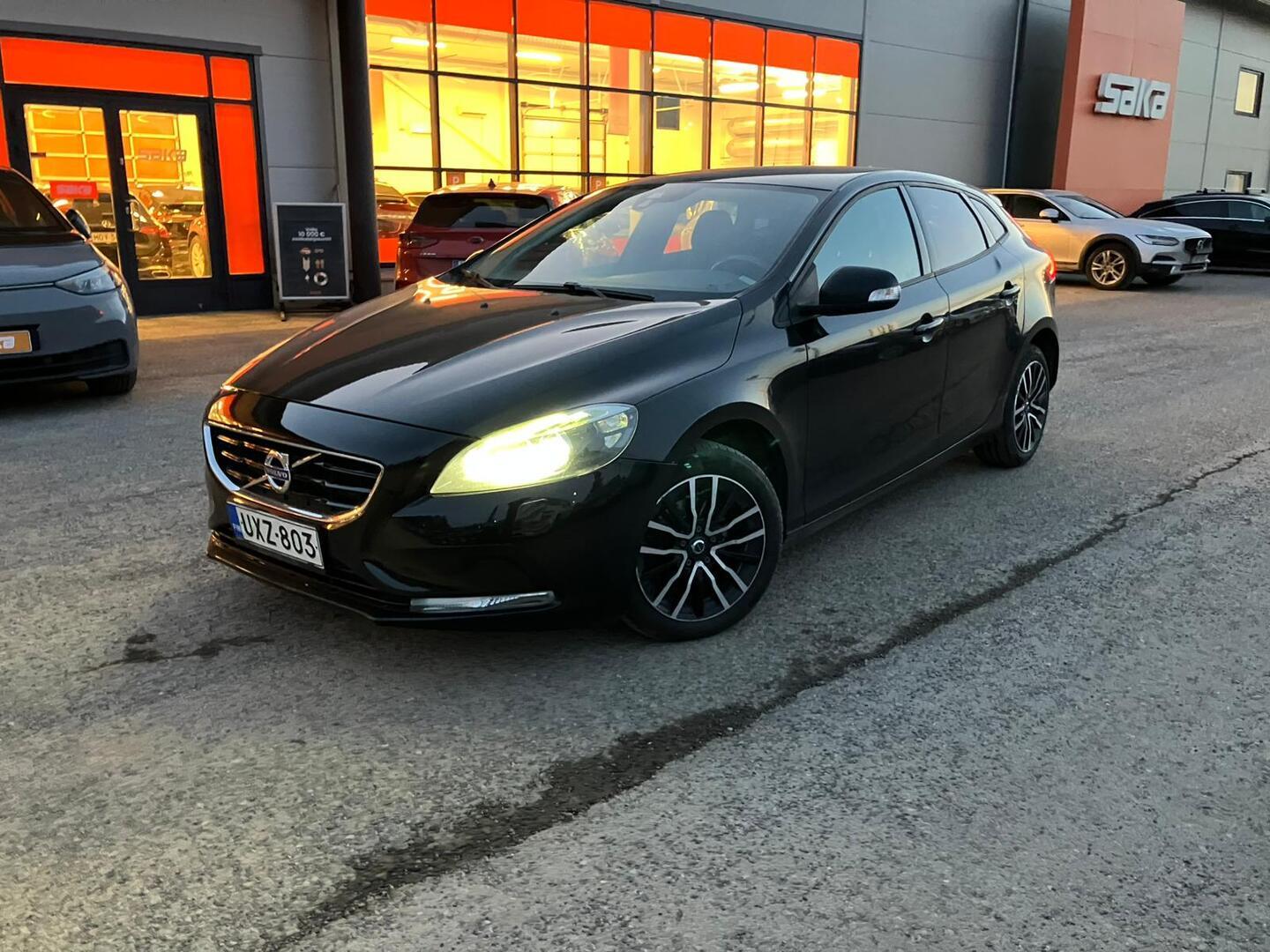 VOLVO V40 2013
