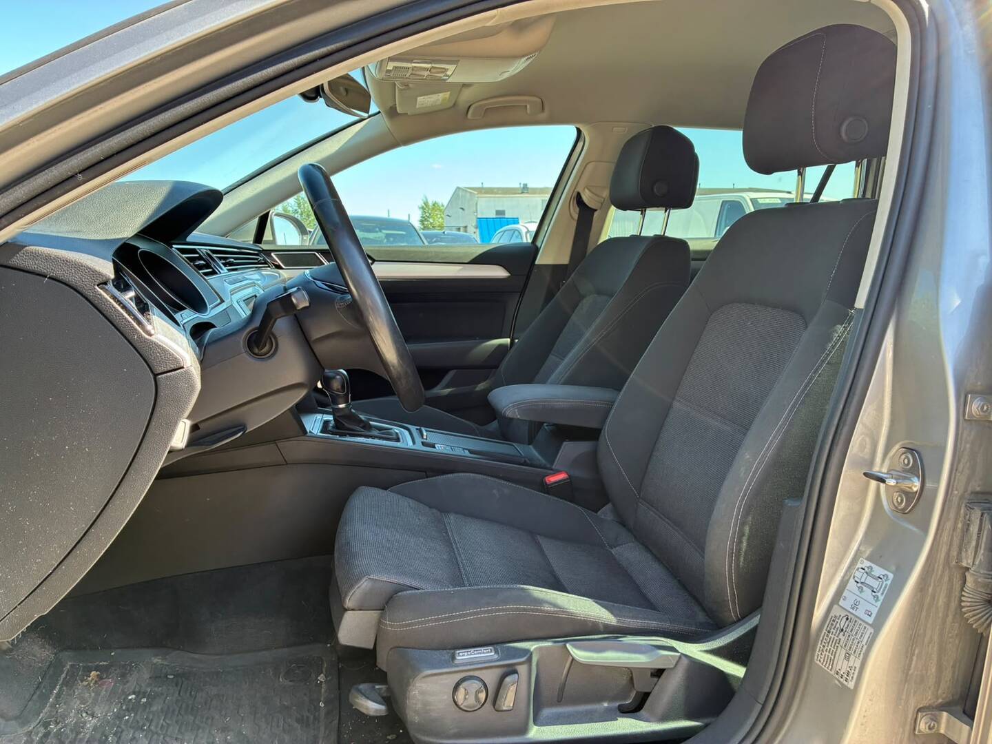 VOLKSWAGEN Passat 2016
