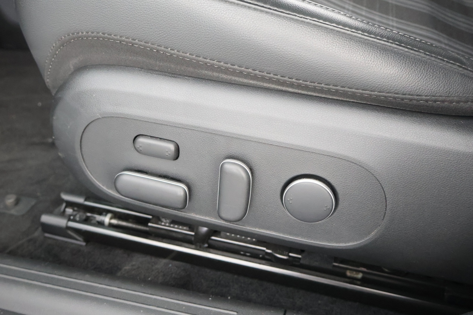 HYUNDAI IONIQ 6 2023