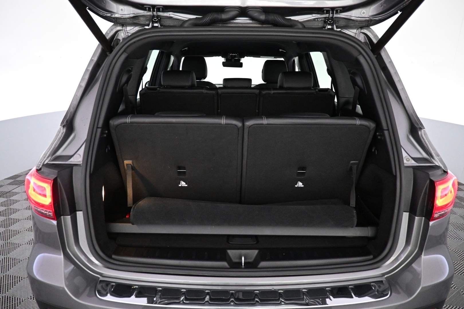 MERCEDES-BENZ GLB 2021