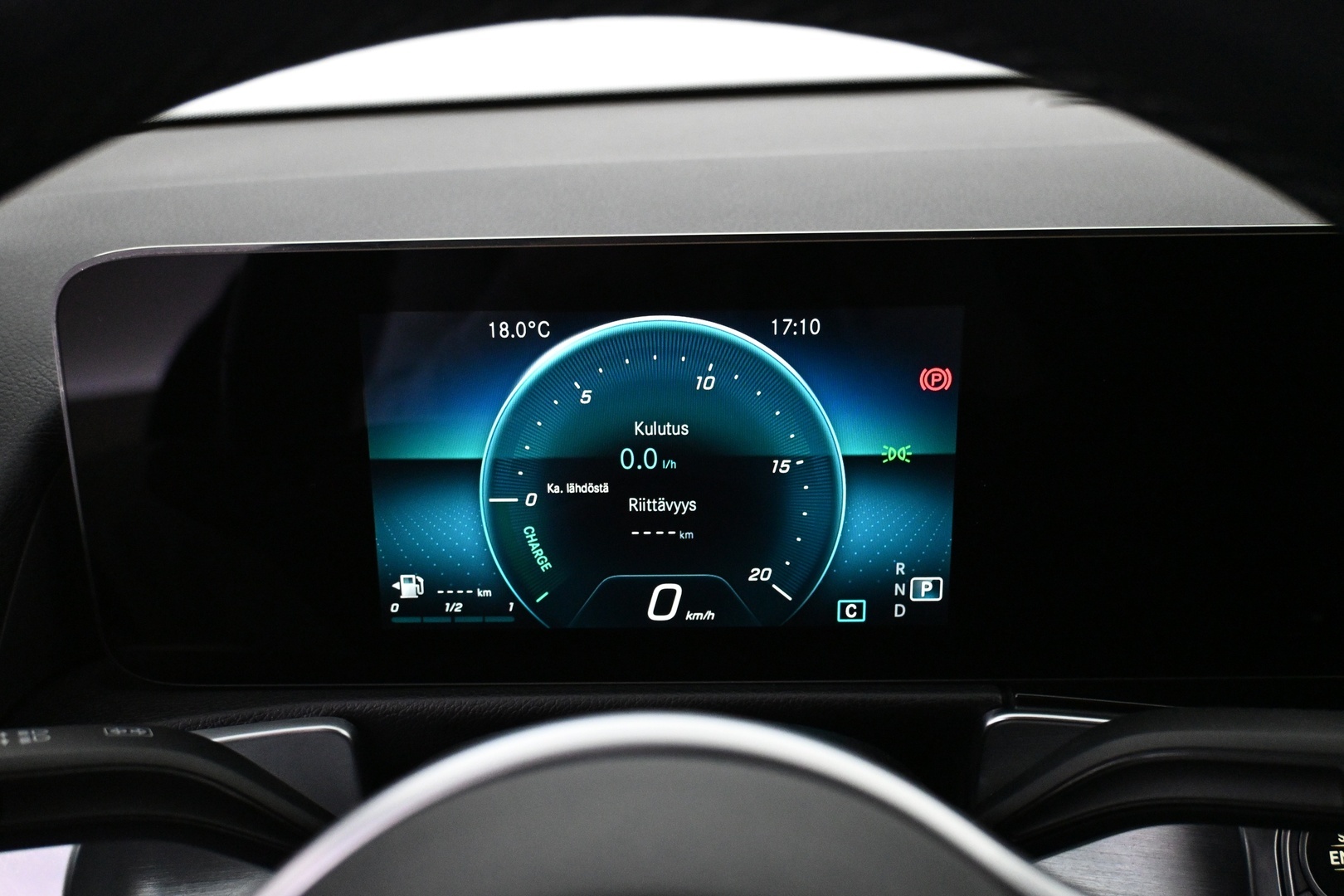 MERCEDES-BENZ GLB 2021