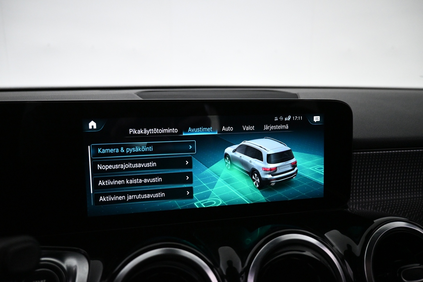 MERCEDES-BENZ GLB 2021