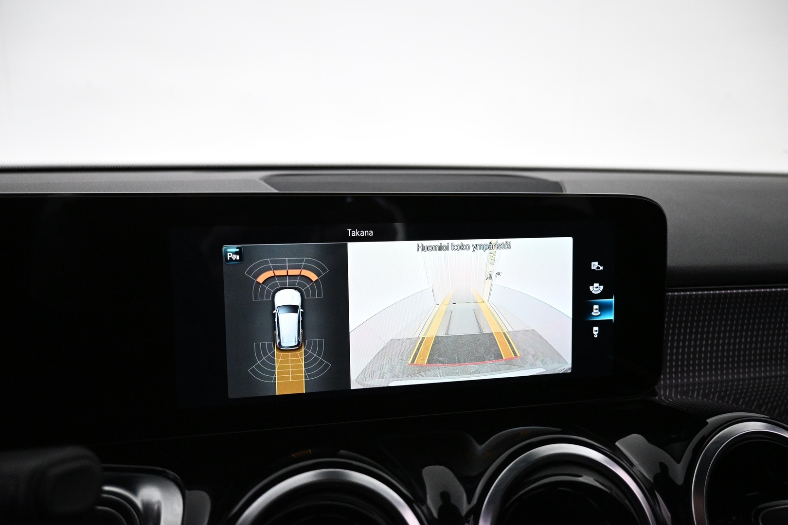 MERCEDES-BENZ GLB 2021