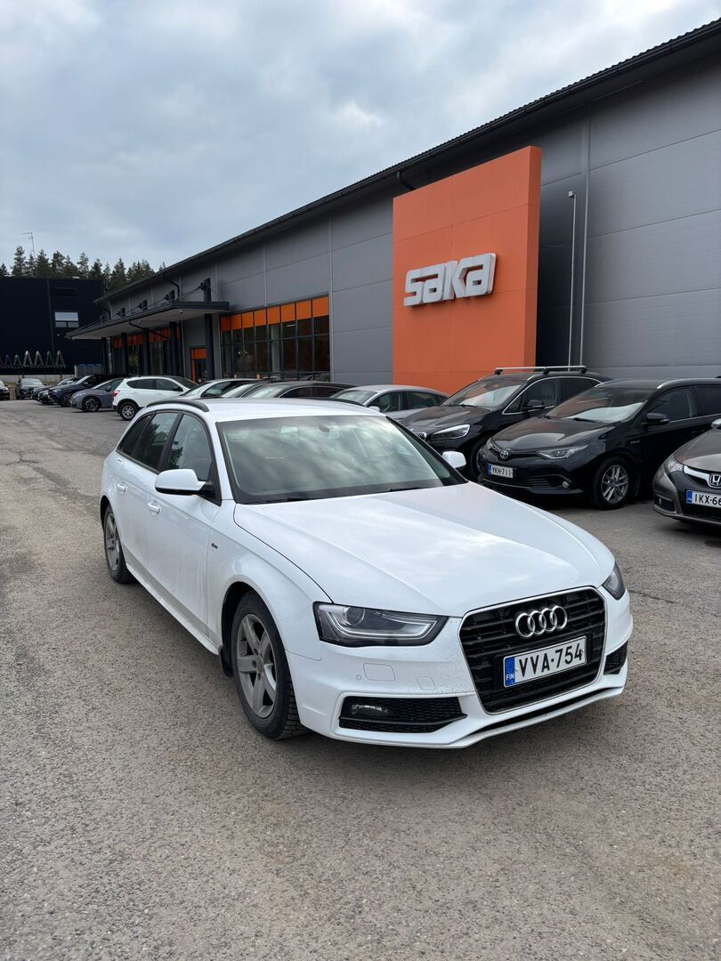 AUDI A4 2014