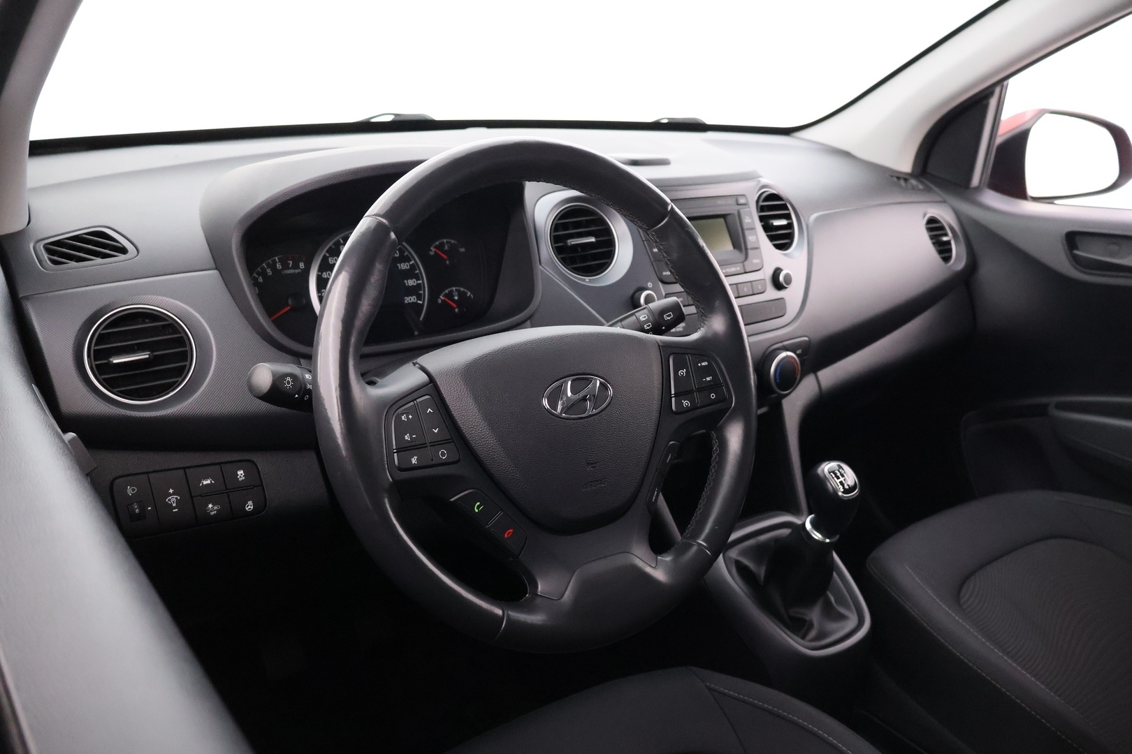 HYUNDAI i10 2018