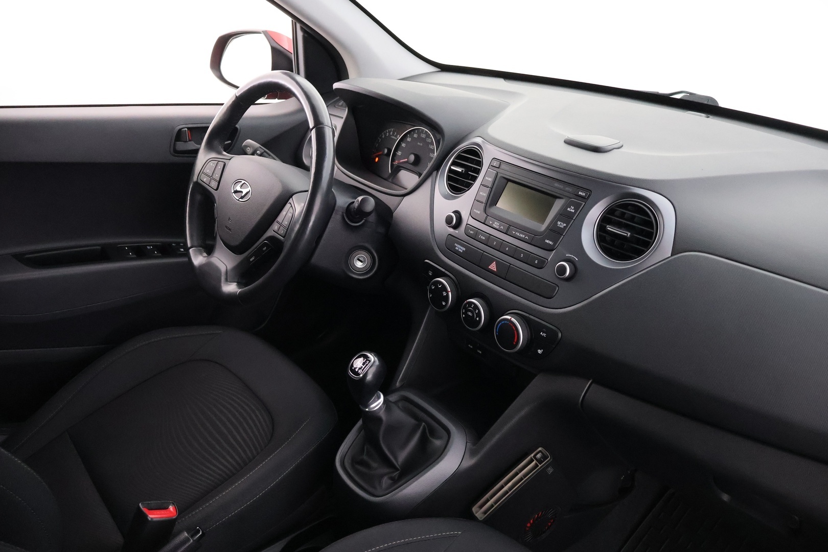 HYUNDAI i10 2018
