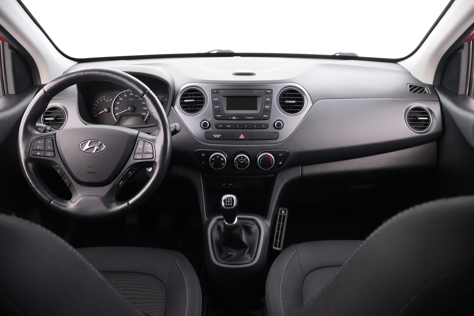 HYUNDAI i10 2018
