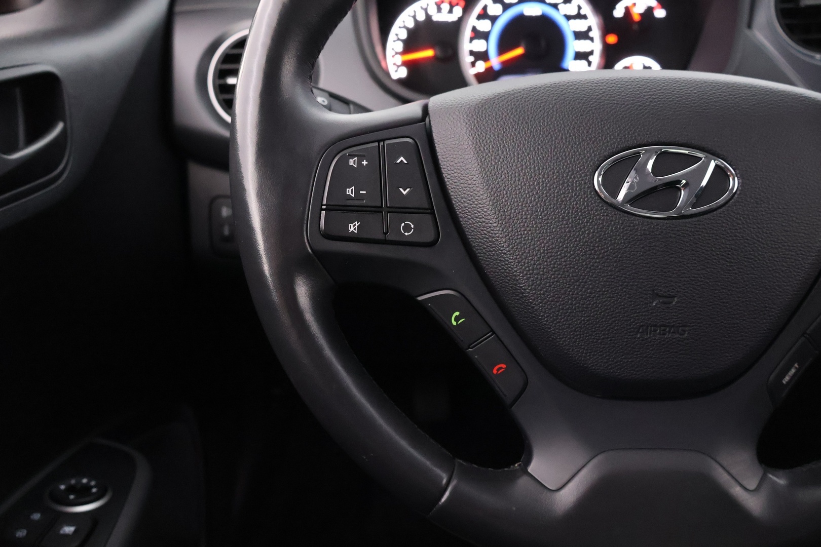 HYUNDAI i10 2018