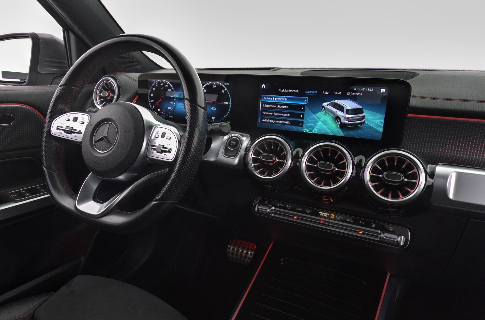 MERCEDES-BENZ EQB 2022