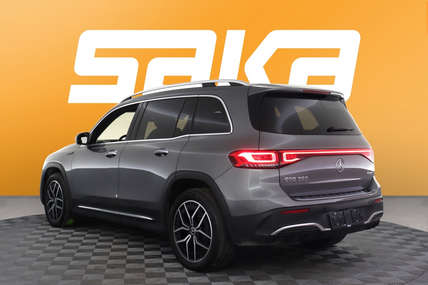 MERCEDES-BENZ EQB 2022