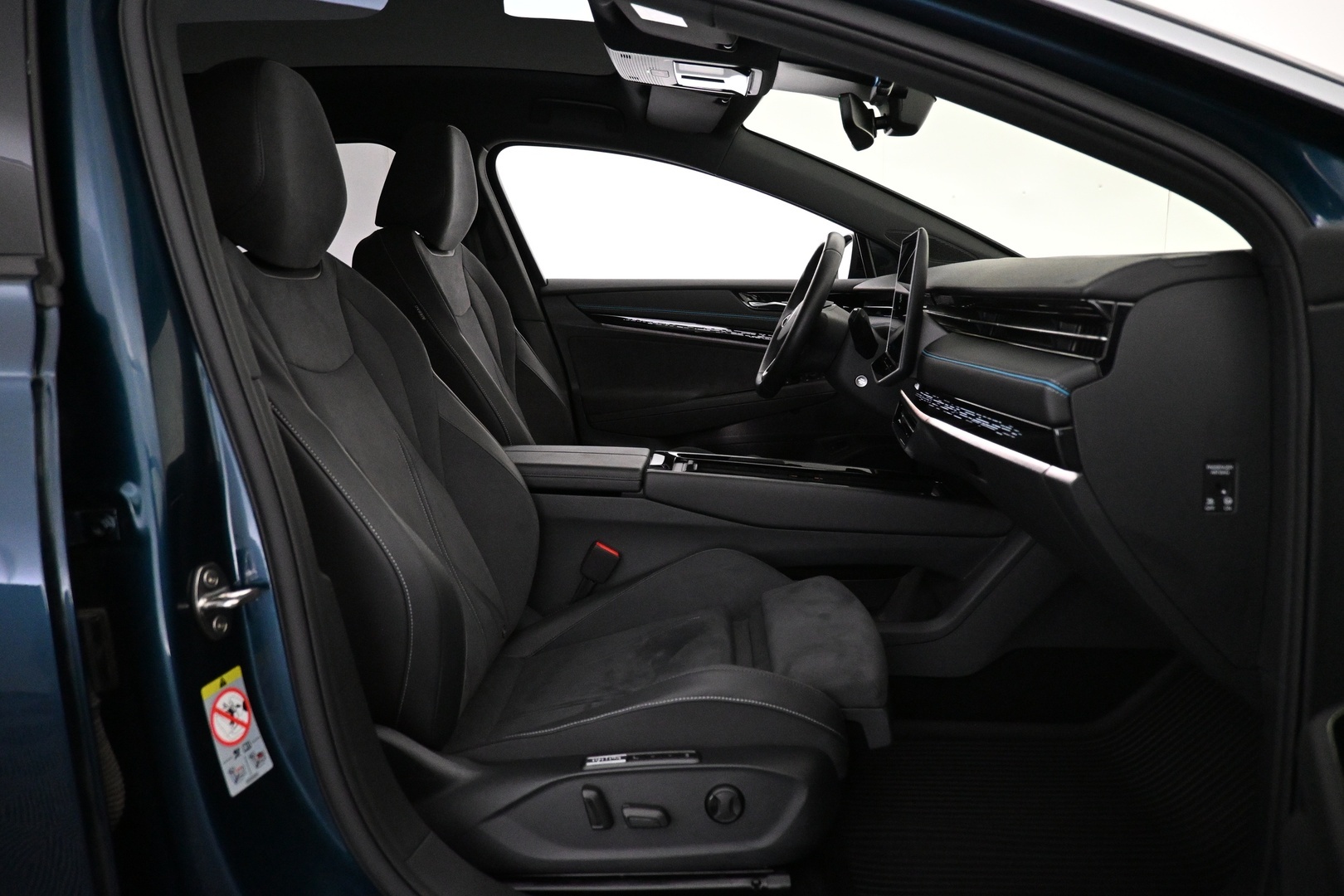 VOLKSWAGEN ID.7 2024