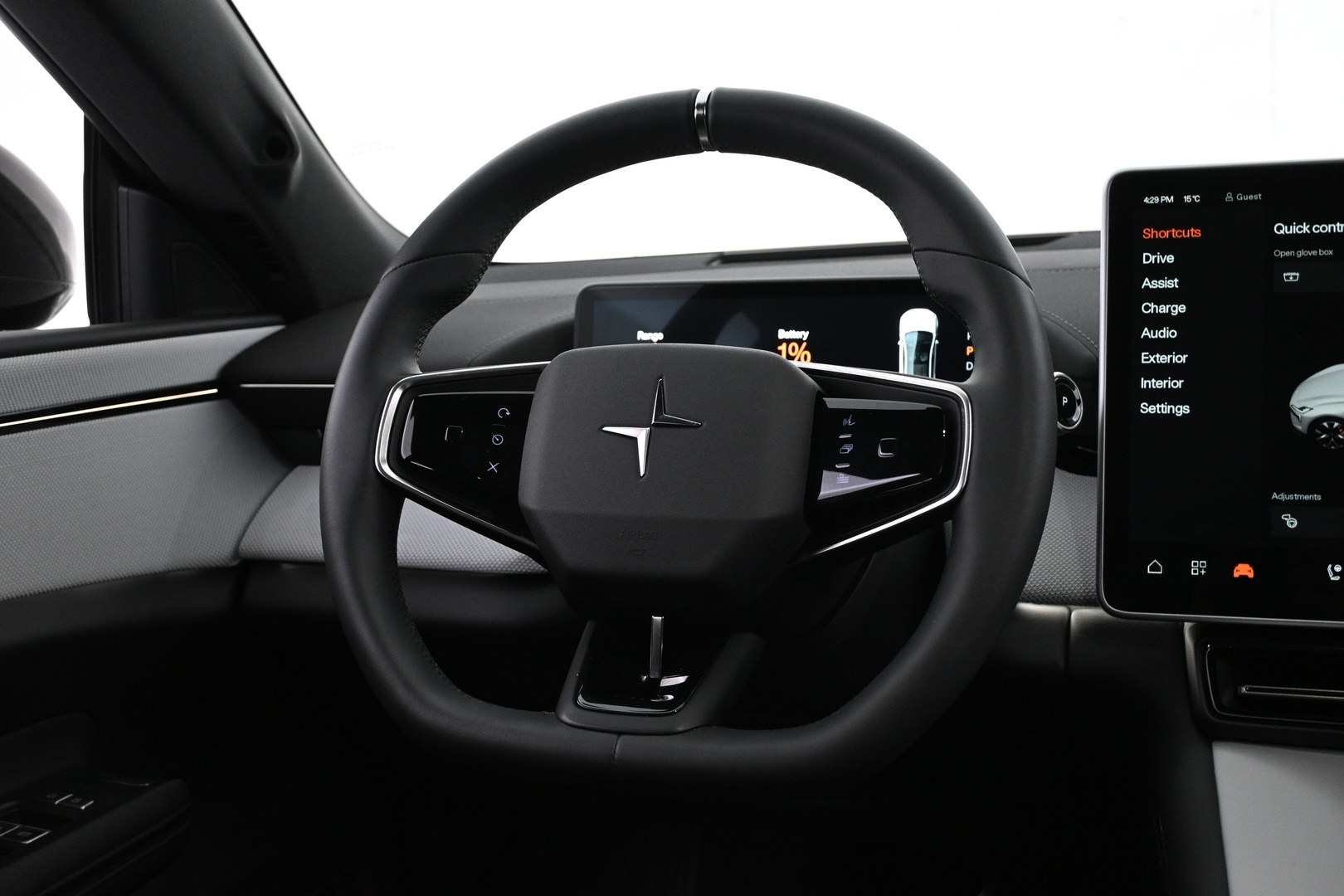 POLESTAR 4 2025