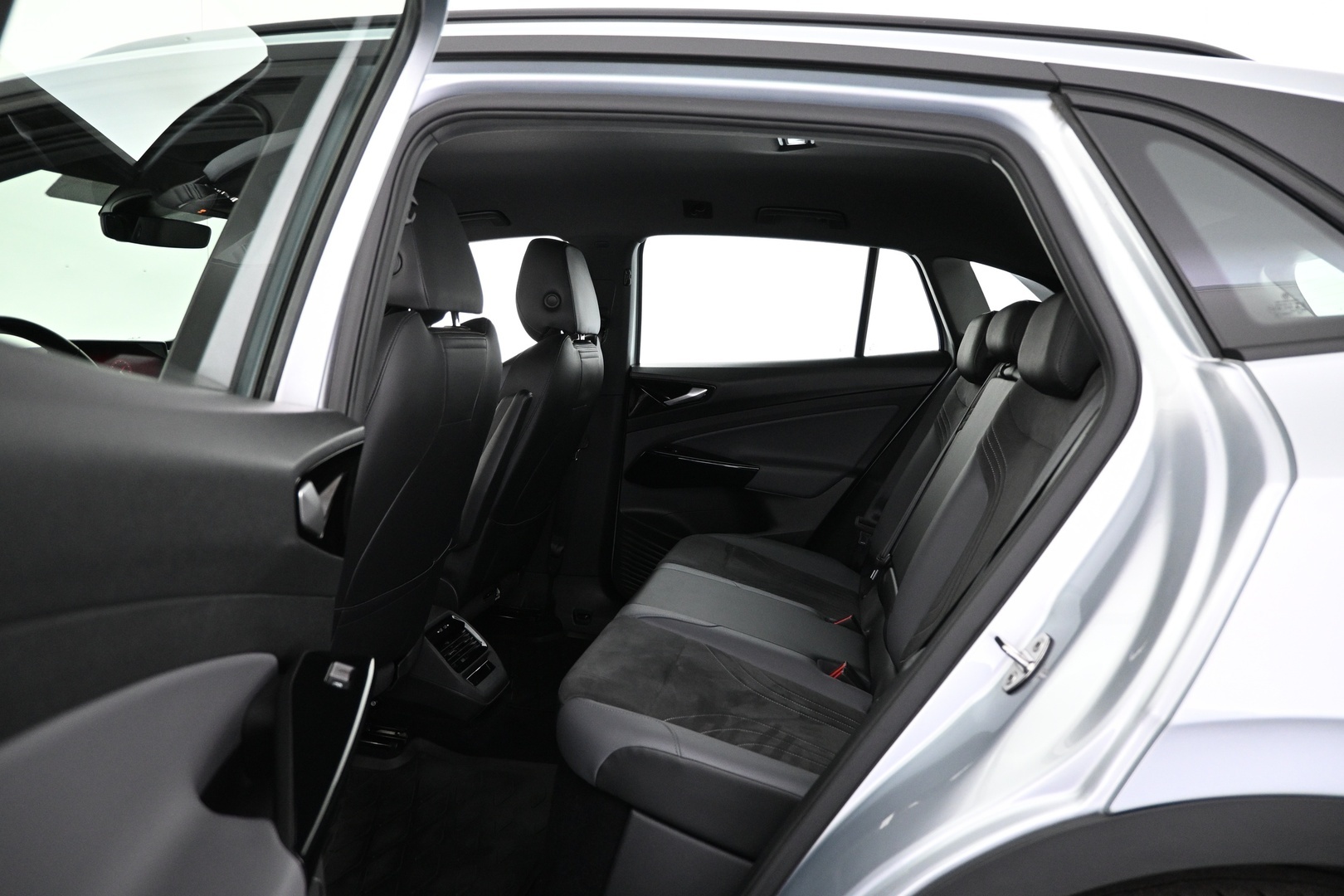 VOLKSWAGEN ID.4 2023