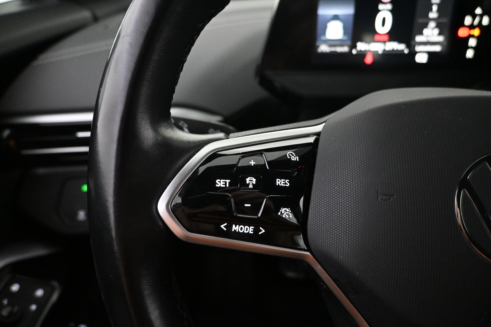 VOLKSWAGEN ID.4 2023