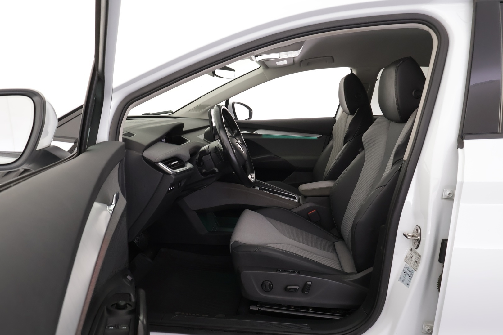 SKODA Enyaq 2023
