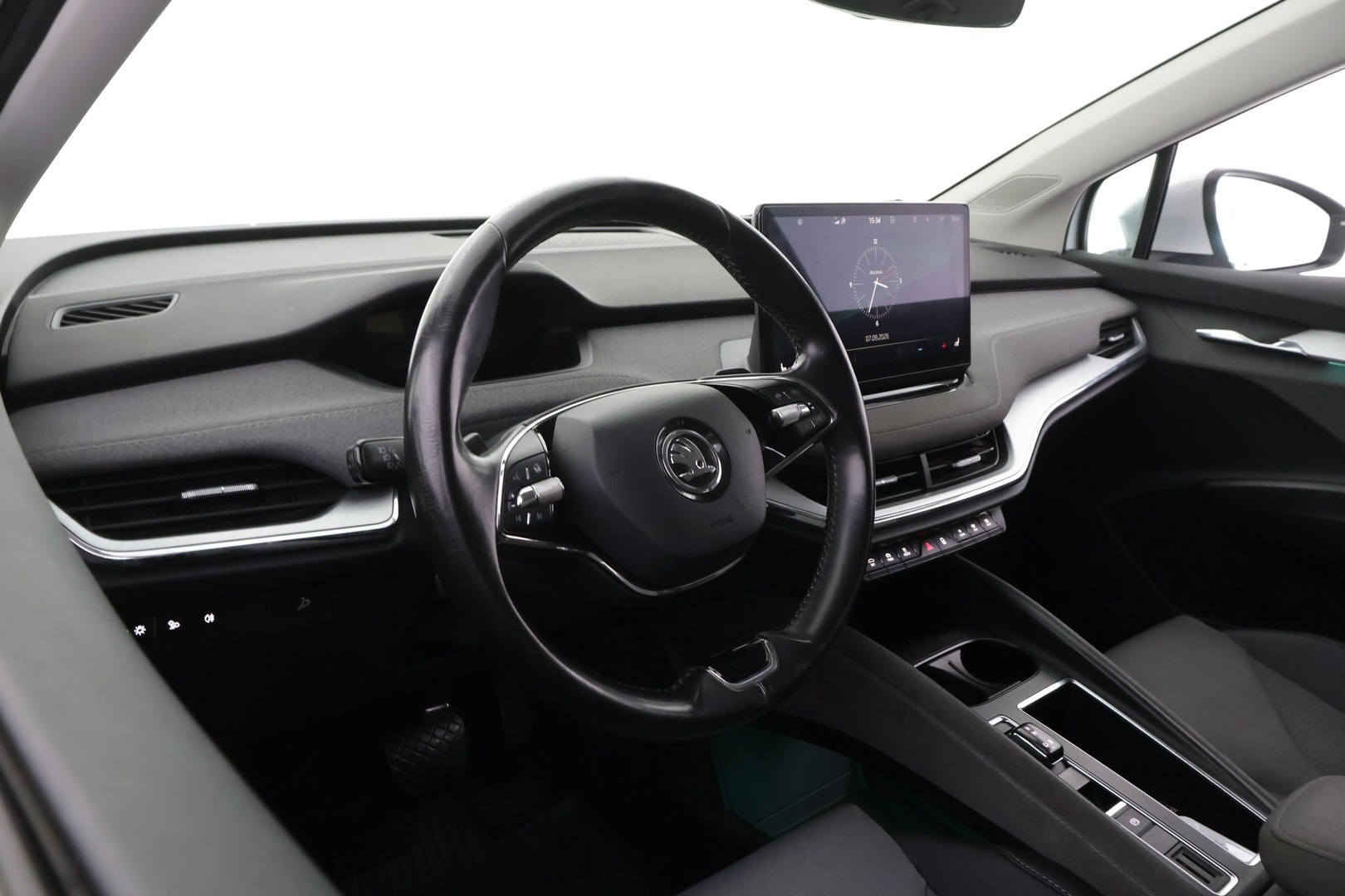 SKODA Enyaq 2023