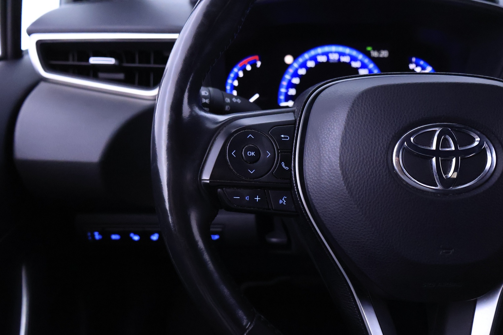 TOYOTA Corolla 2019