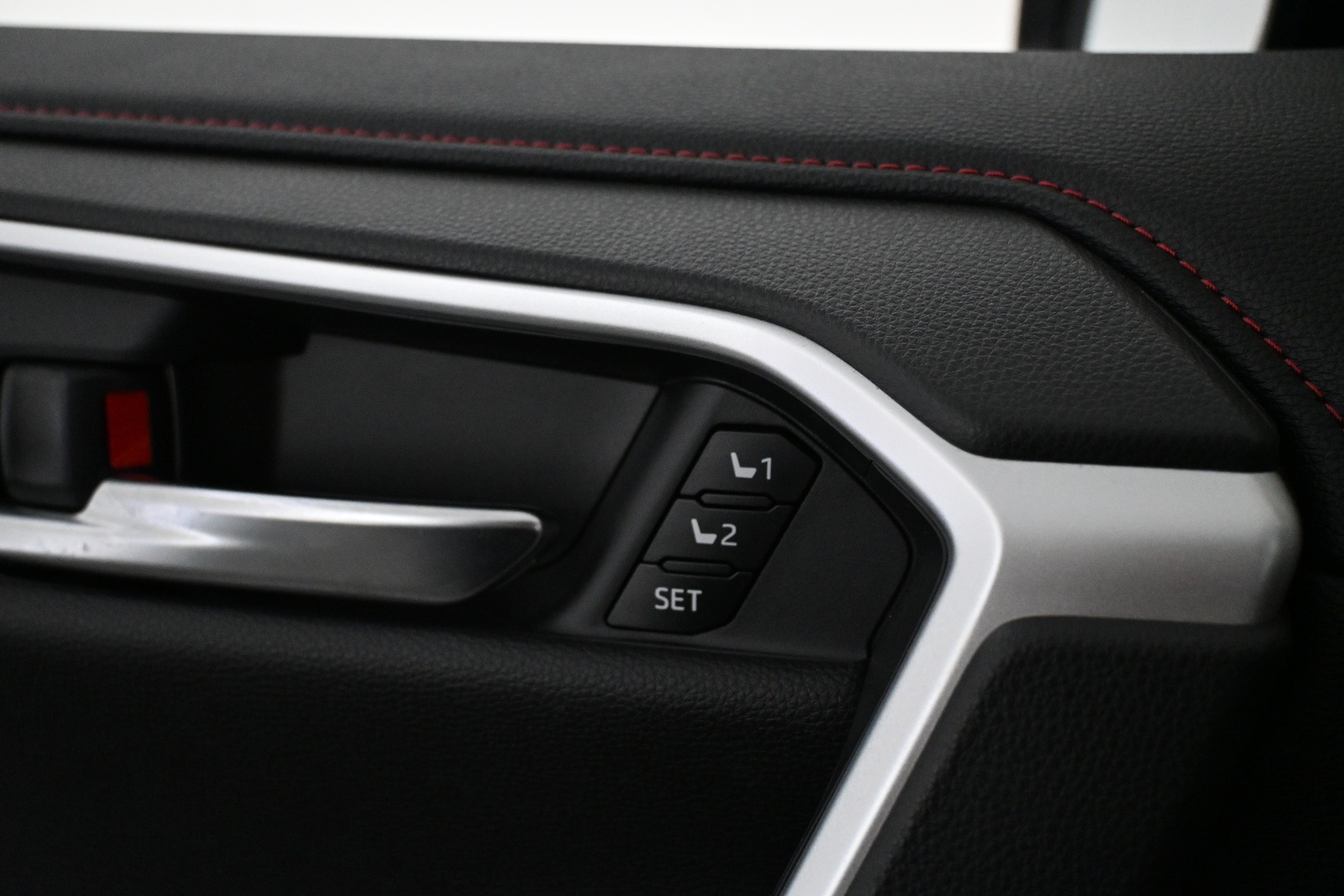 TOYOTA RAV4 Plug-in 2024