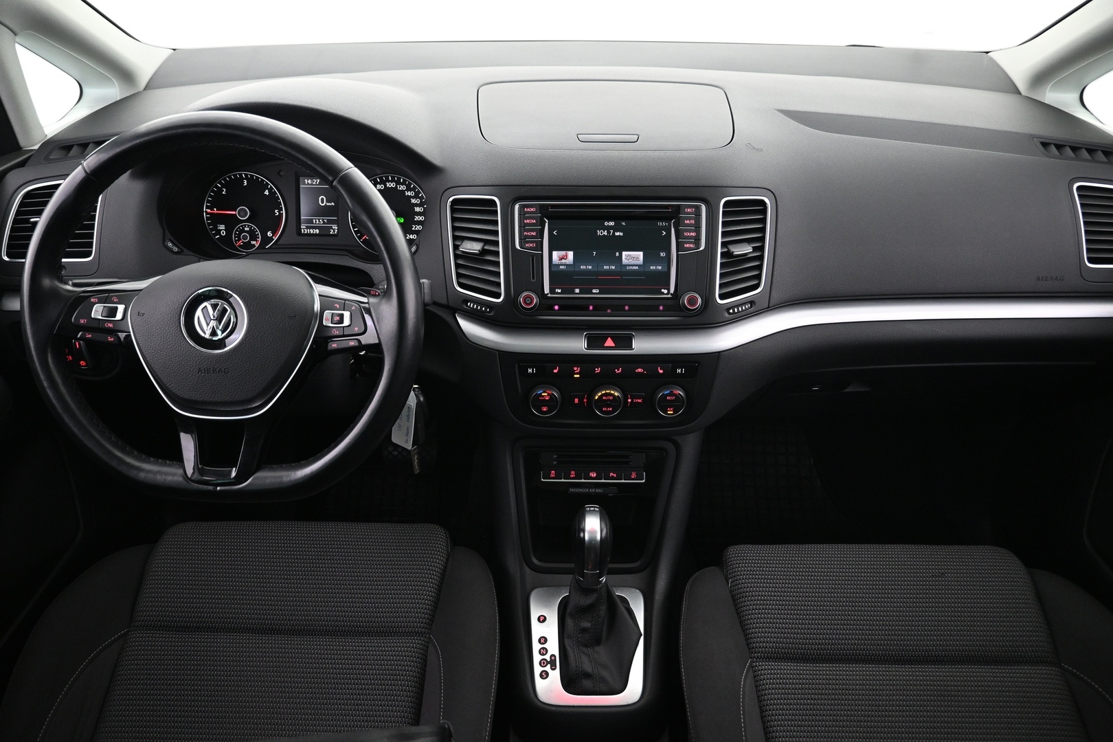 VOLKSWAGEN Sharan 2016