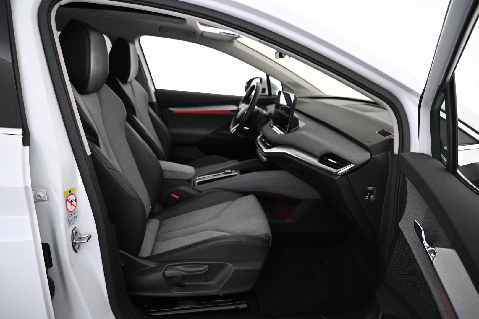 SKODA Enyaq 2023
