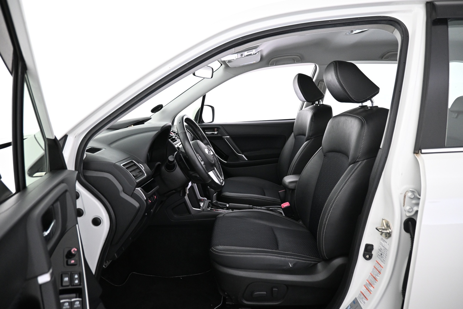 SUBARU Forester 2017