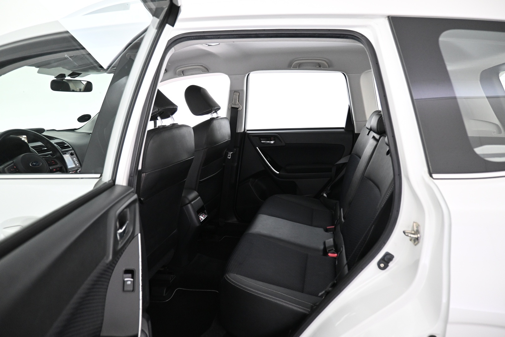 SUBARU Forester 2017