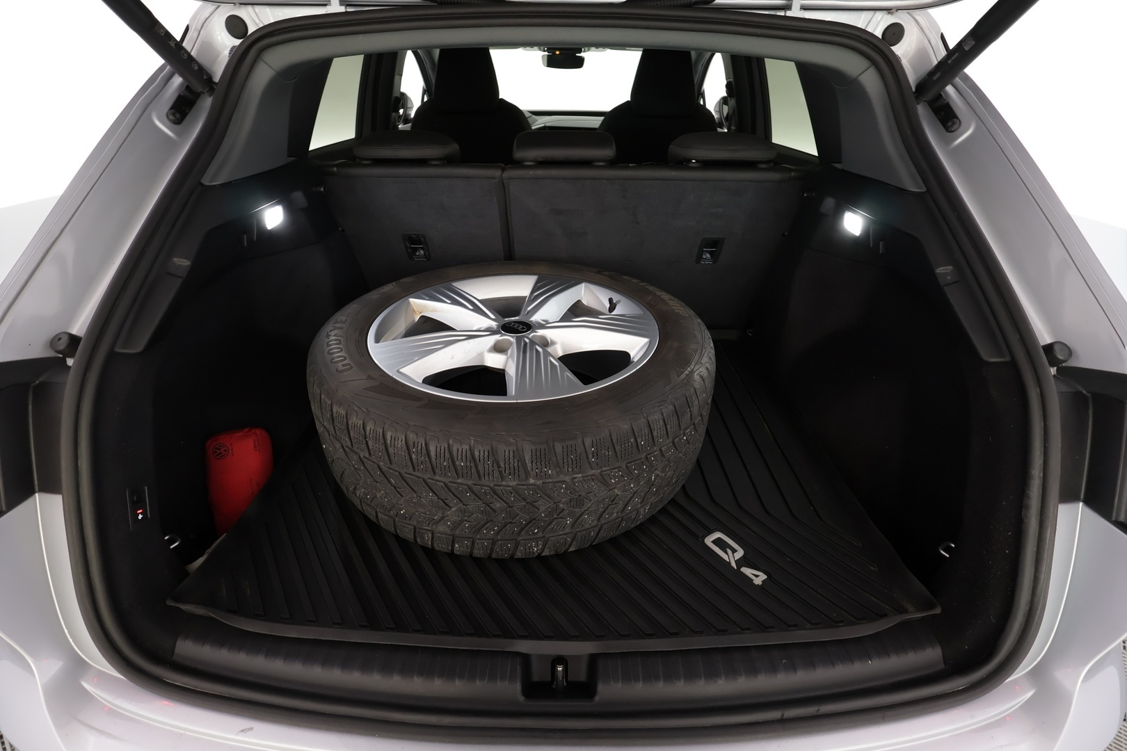AUDI Q4 e-tron 2022