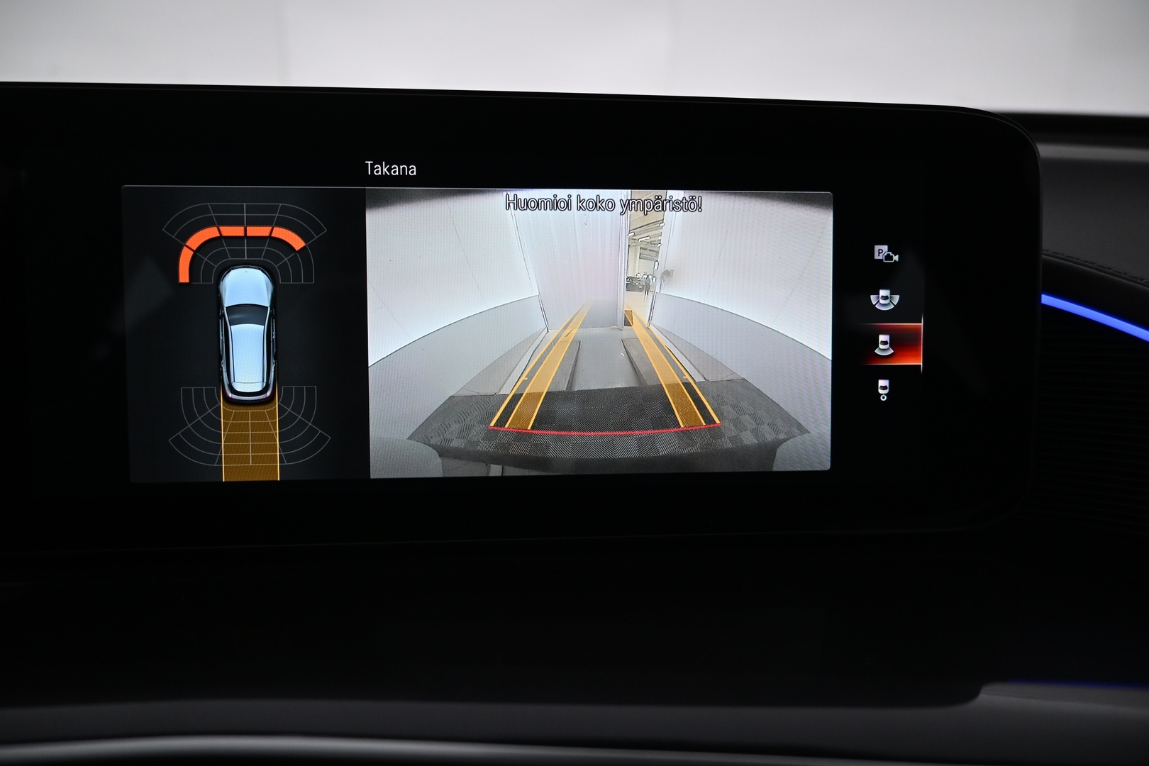 MERCEDES-BENZ EQC 2022