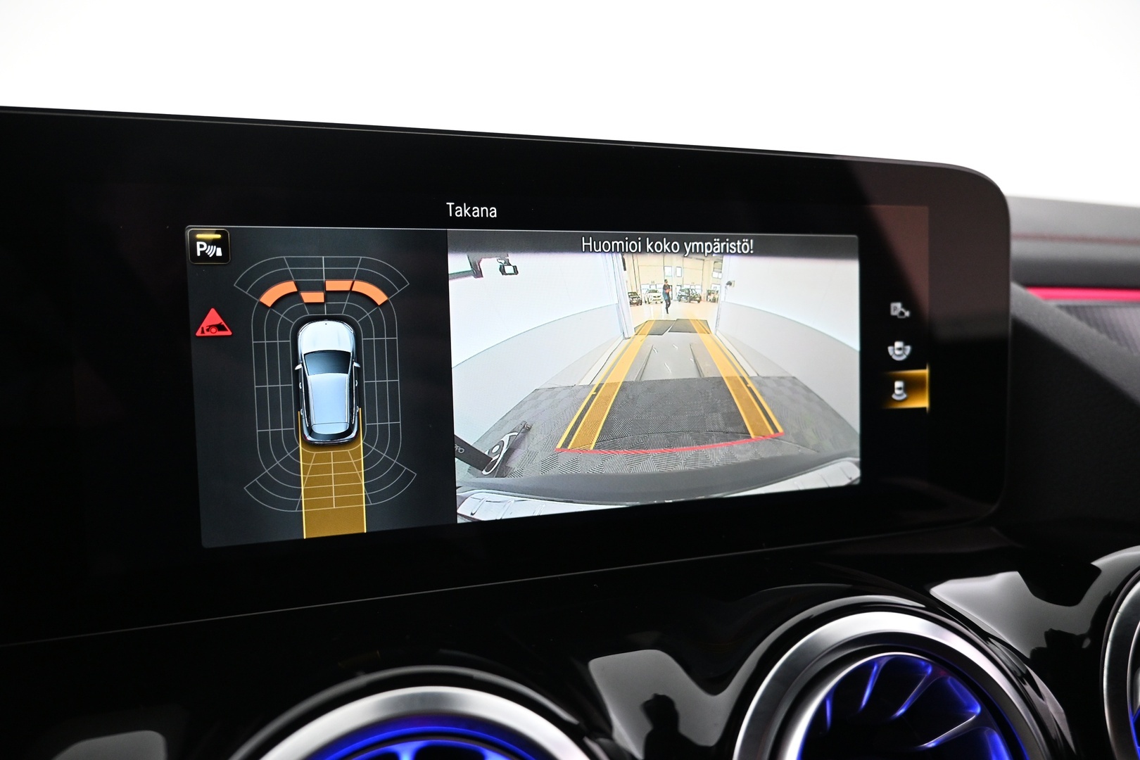 MERCEDES-BENZ EQA 2023