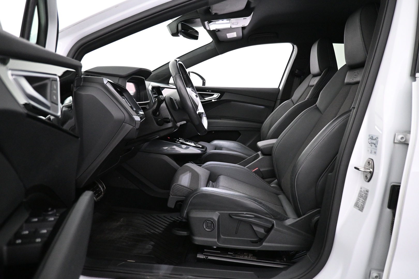 AUDI Q4 e-tron 2023