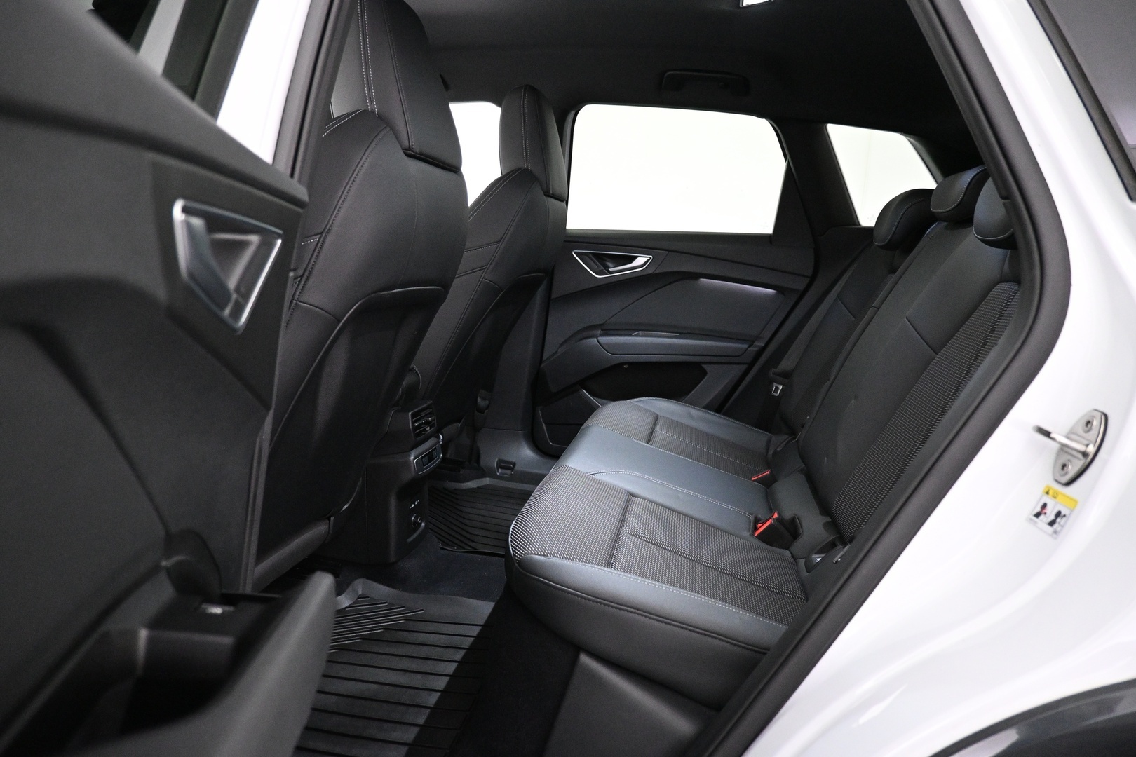 AUDI Q4 e-tron 2023