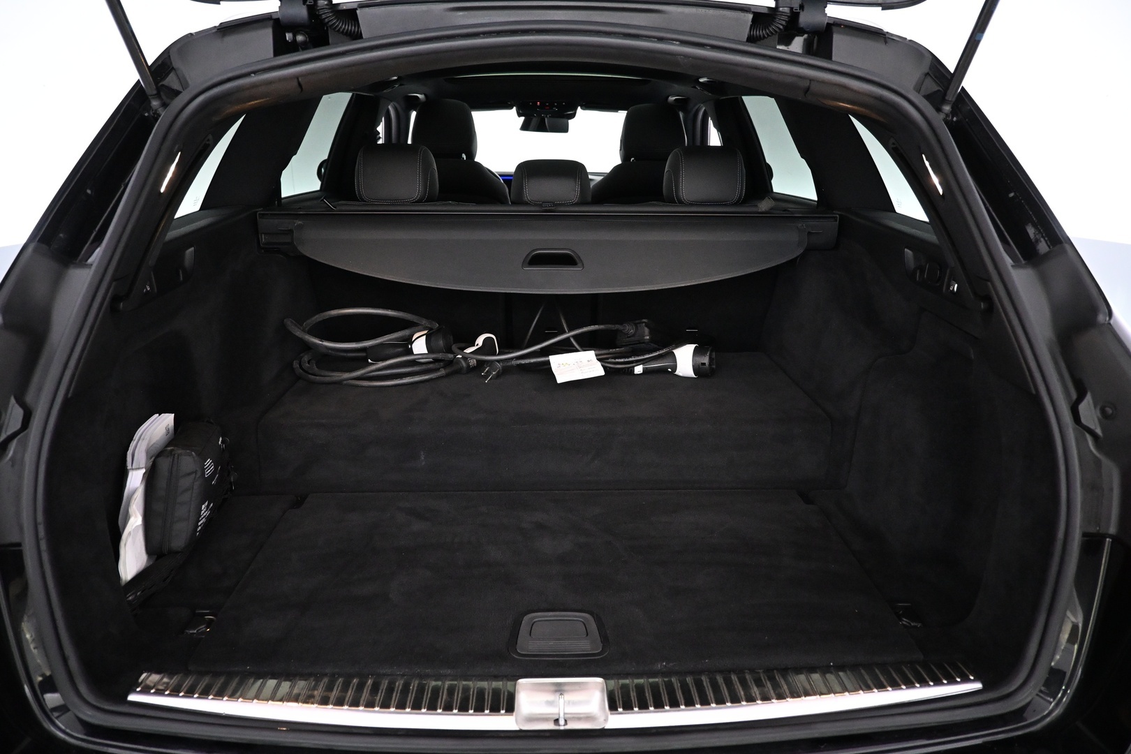 MERCEDES-BENZ E 2021