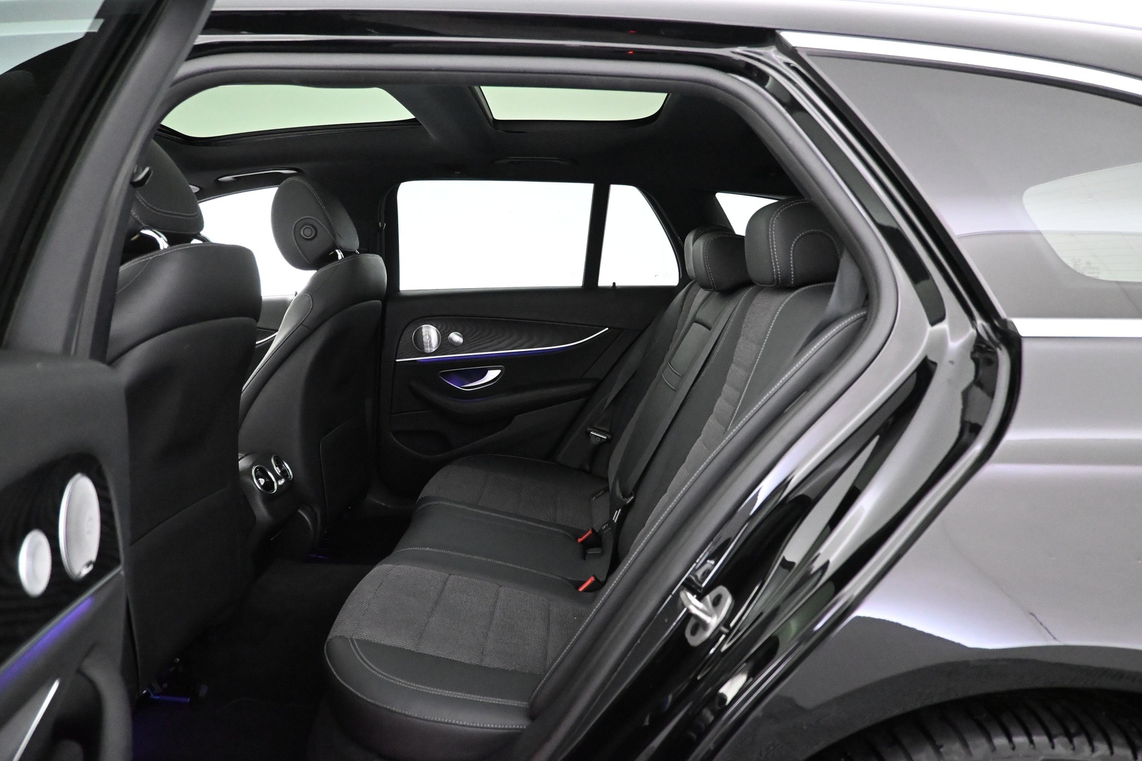 MERCEDES-BENZ E 2021