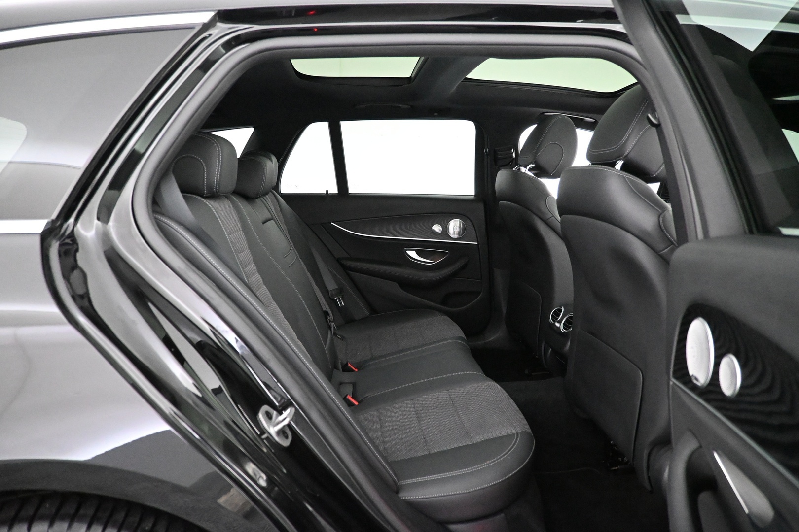 MERCEDES-BENZ E 2021