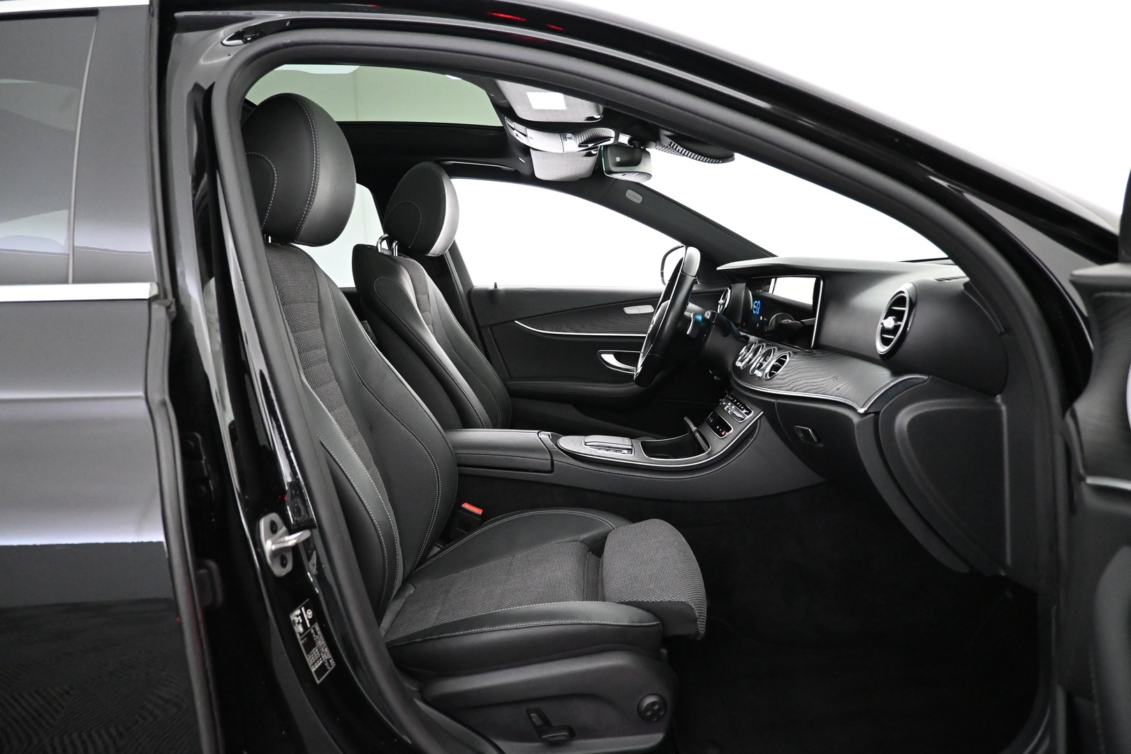 MERCEDES-BENZ E 2021