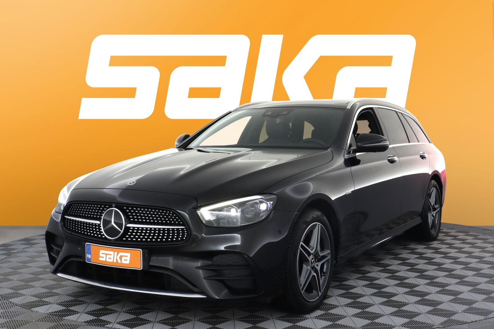 MERCEDES-BENZ E 2021