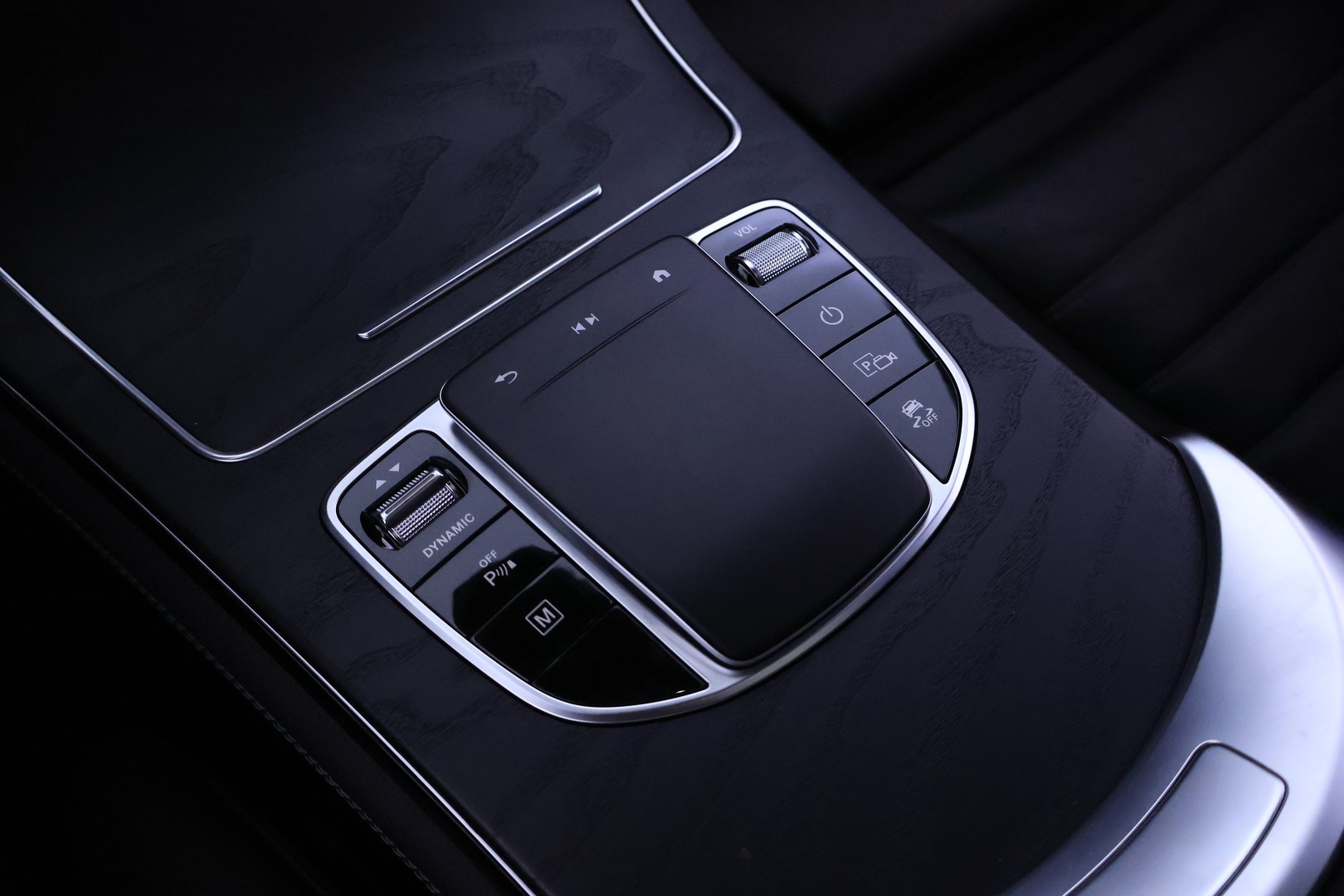 MERCEDES-BENZ GLC 2020