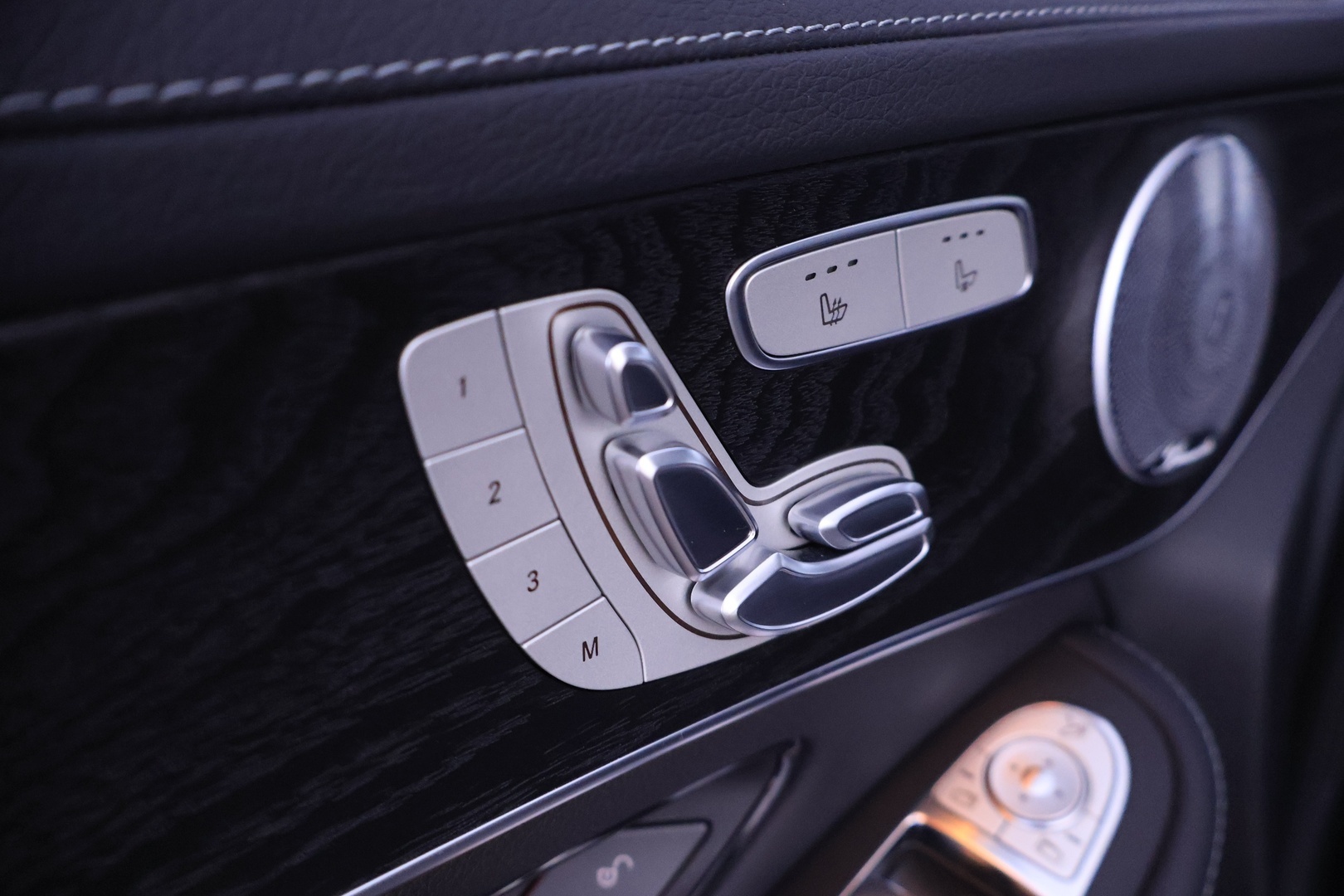MERCEDES-BENZ GLC 2020