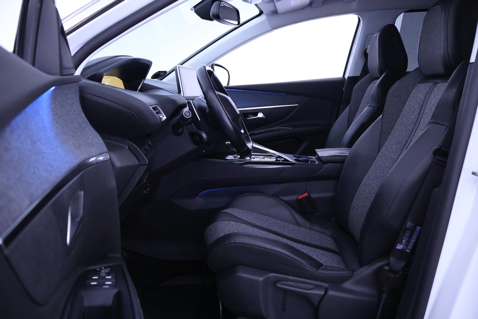 PEUGEOT 5008 2018
