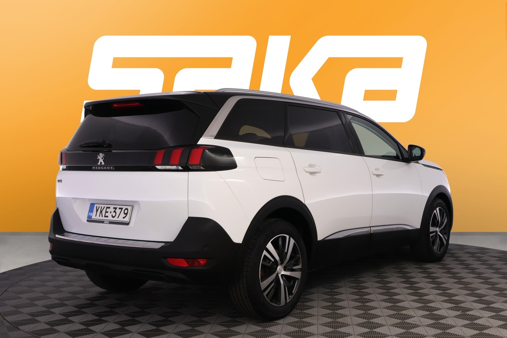 PEUGEOT 5008 2018