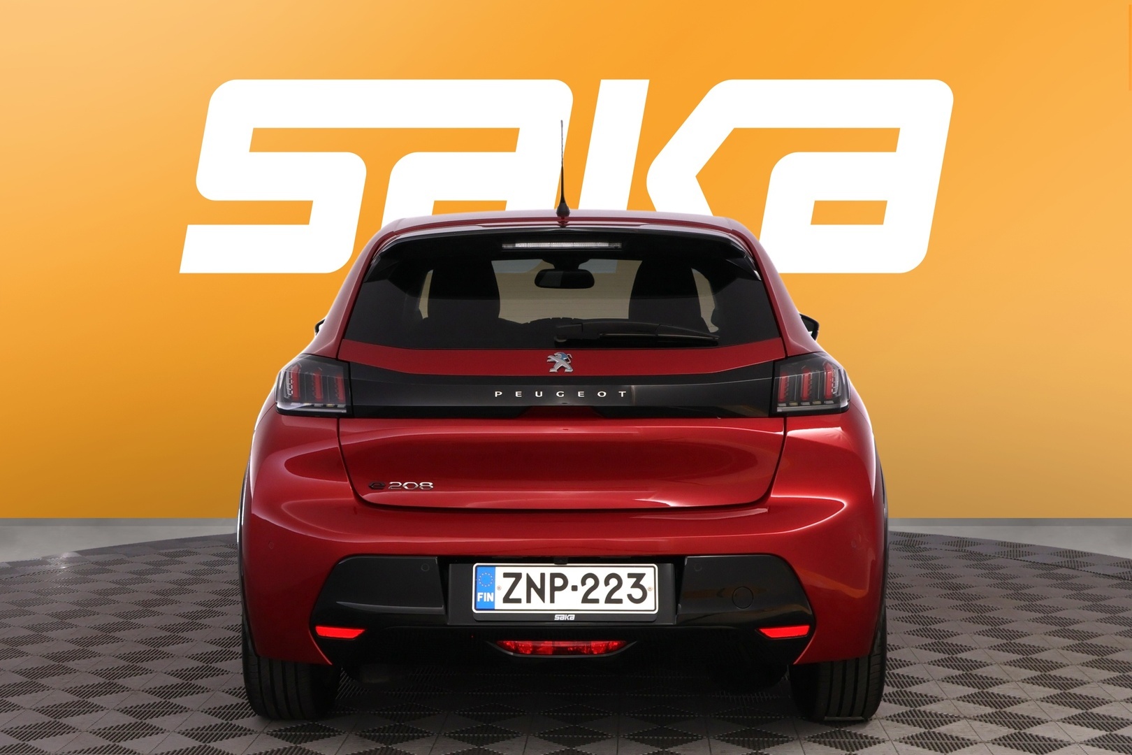 PEUGEOT e-208 2021