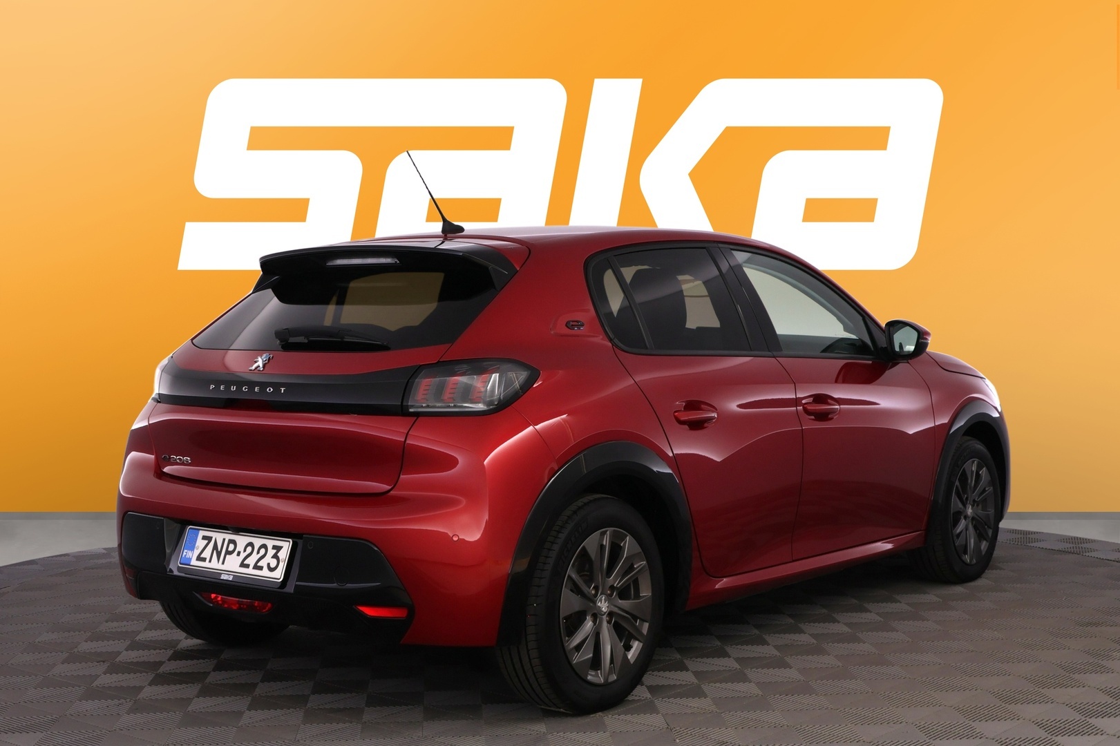 PEUGEOT e-208 2021