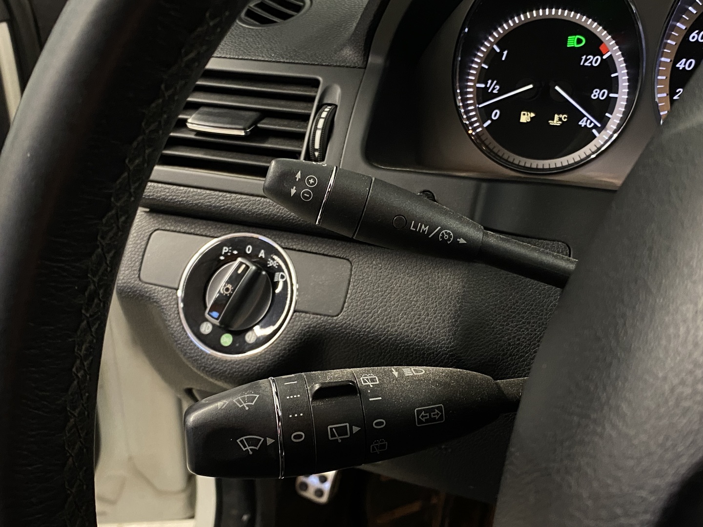 MERCEDES-BENZ C 2009