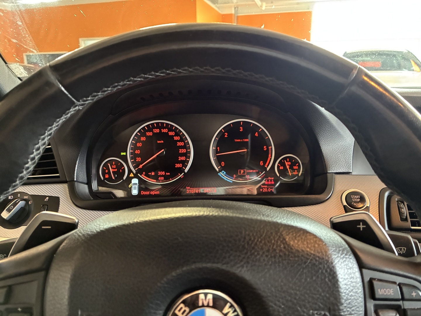 BMW 530 2011