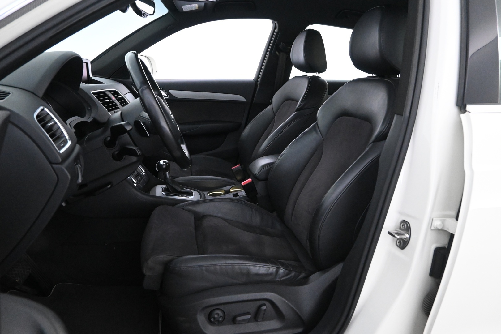 AUDI Q3 2012